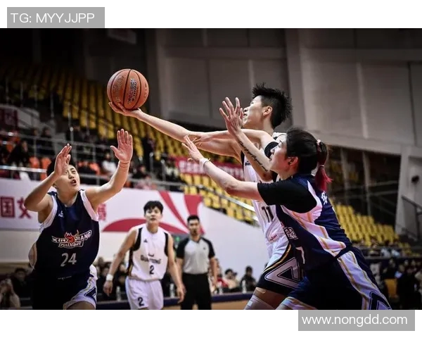 2018年11月20日CBA精彩对决上海队迎战天津队全场回顾与精彩瞬间分析 2018年11月20日CBA精彩对决上海队迎战天津队全场回顾与精彩瞬间分析