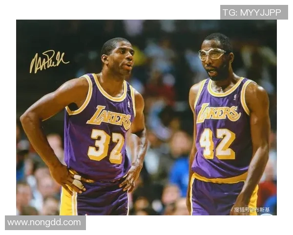 湖人对决魔术总决赛精彩回顾与分析，谁能夺冠成就辉煌历史